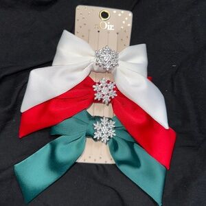 nOir Holiday Bow Hair Clips Set – Red, Green & White – Rhinestone Snowflake